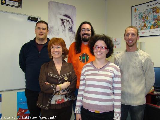 Au premier rang : Lena Louarn (SAE)- Claire Rouglan (CFPOC).
Derrière : Philippe Barrère (CFPOC)- Fañch Roy (SAE)- Fred Nadau (CFPOC).