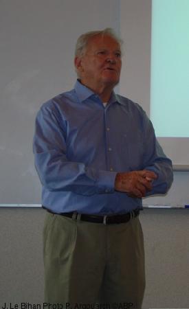 Joseph Le Bihan : co-fondateur et  président du comité stratégique de l'Institut de Locarn. Ancien professeur de HEC.