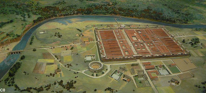 La base militaire de la  légion XX Valeria Victrix (auteur :&#321;ukasz 
Nurczy&#324;ski) à Deva  à l\'origine de la ville anglaise de Chester.