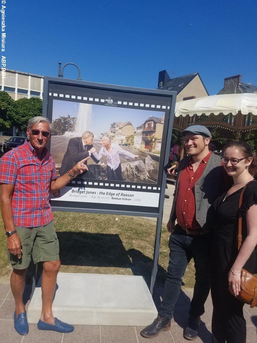 Guillaume Aussant et Gaële Brignon avec leur "comédien", un des habitants de Dinard