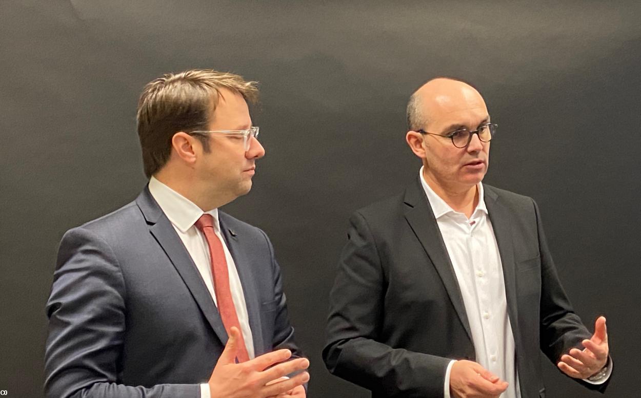 Loïg Chesnais-Girard, présidentde la région Bretagne et Loïc Hénaff, président de Produit en Bretagne