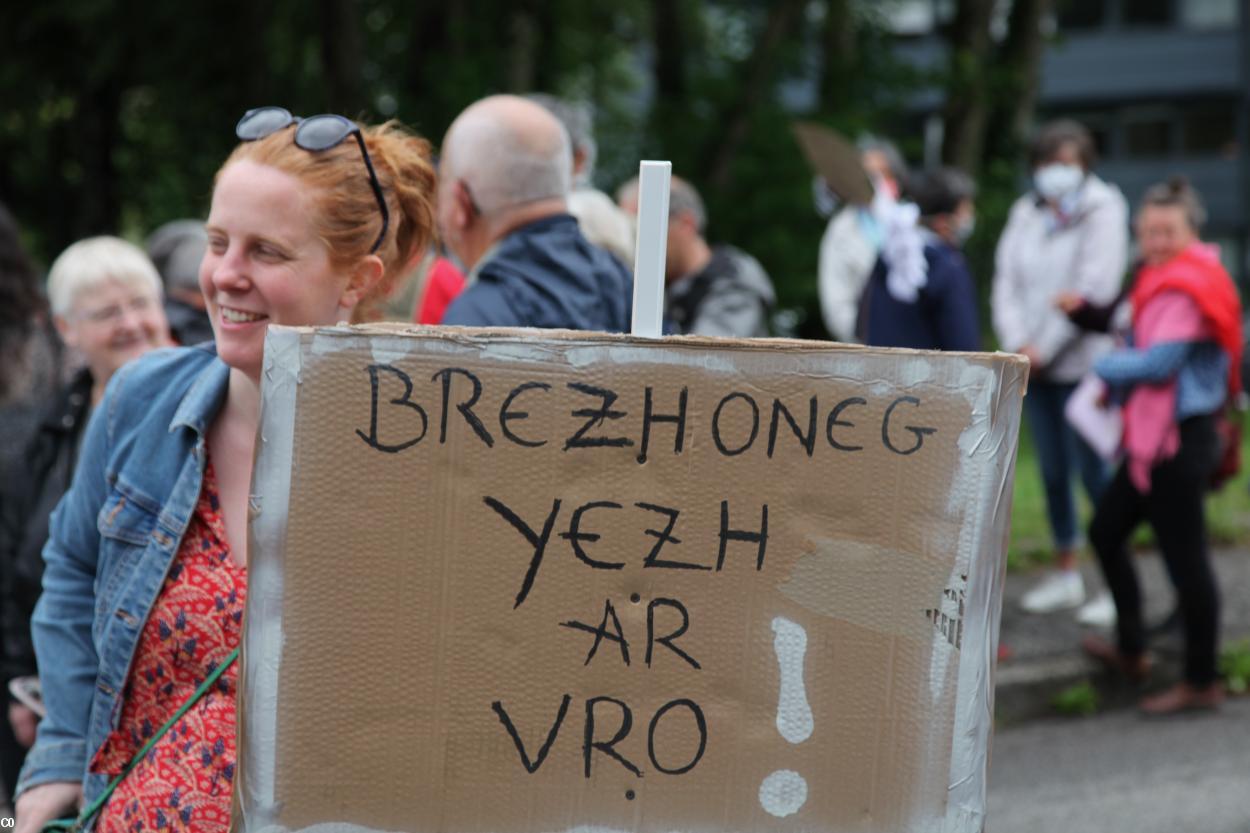 Brezhoneg er skol