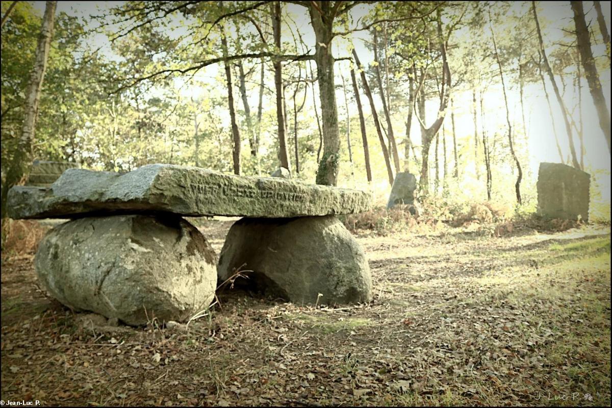 Krom lec'h bihan war Koad sav pell