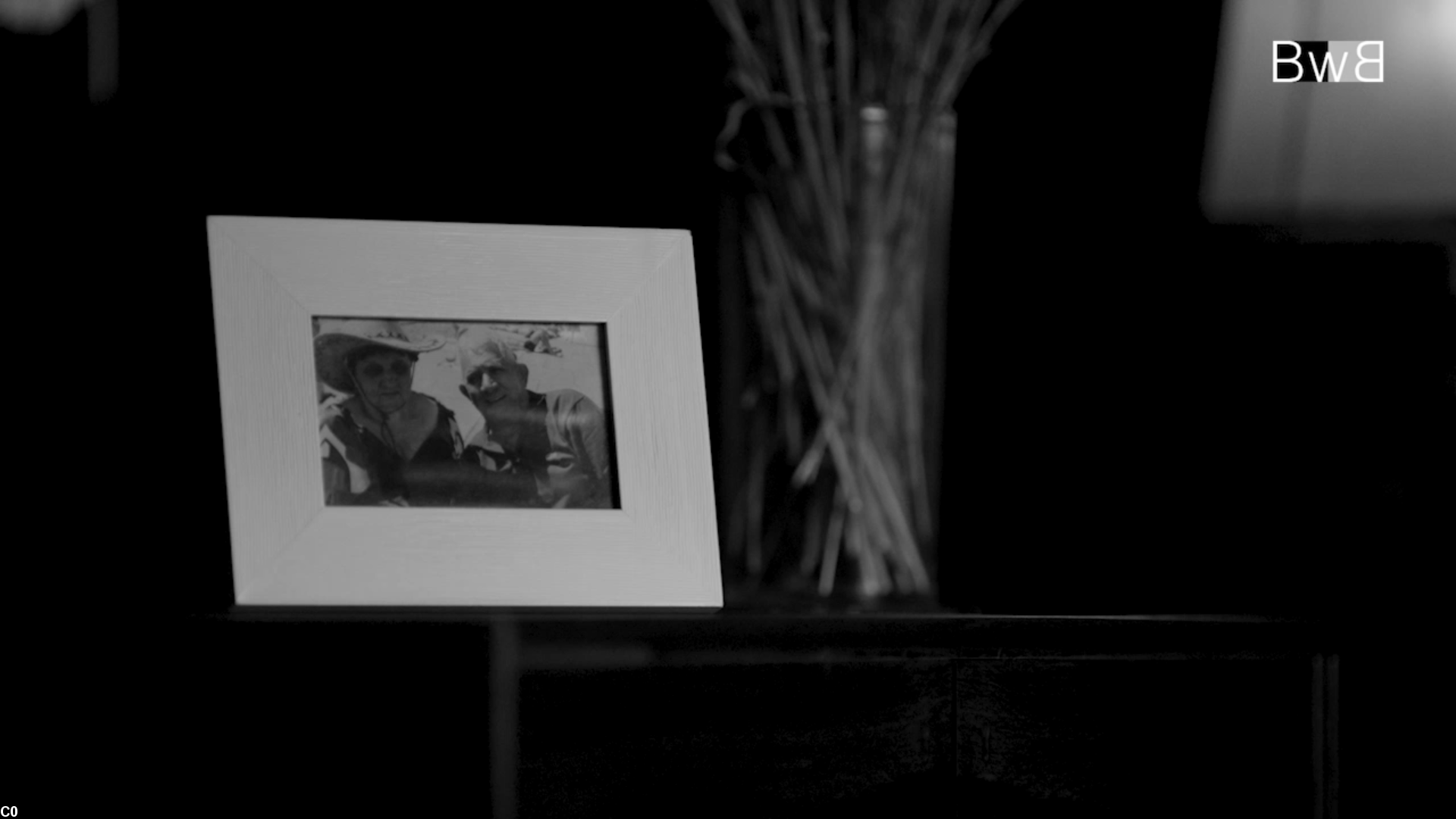 'Ba 'n abadenn-se e vez dizoloet ur vuhez pell-tre eus hor buhez deomp-ni.