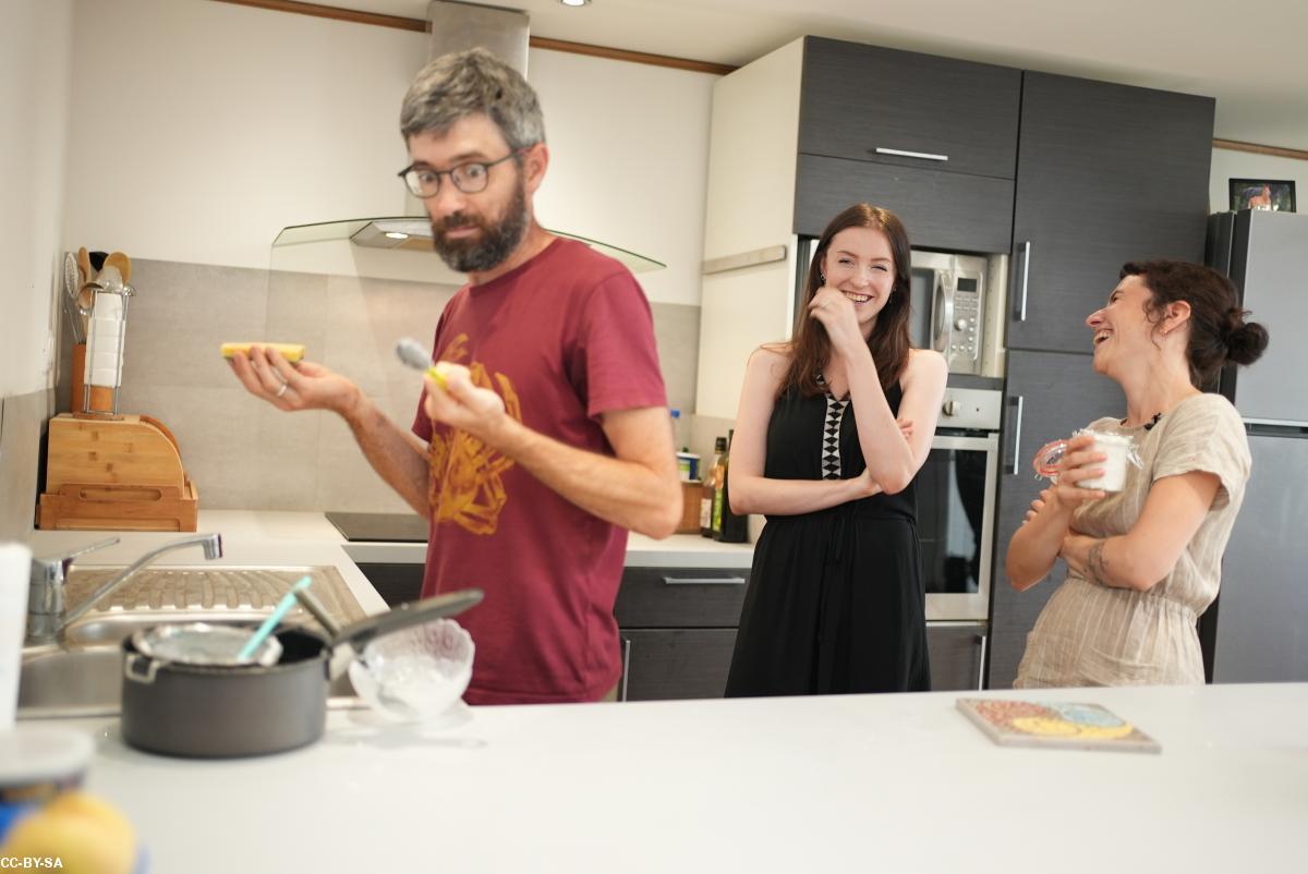 Tangi, sevenour an abadenn, en deus desket penaos skaotañ al listri ! Erfin.