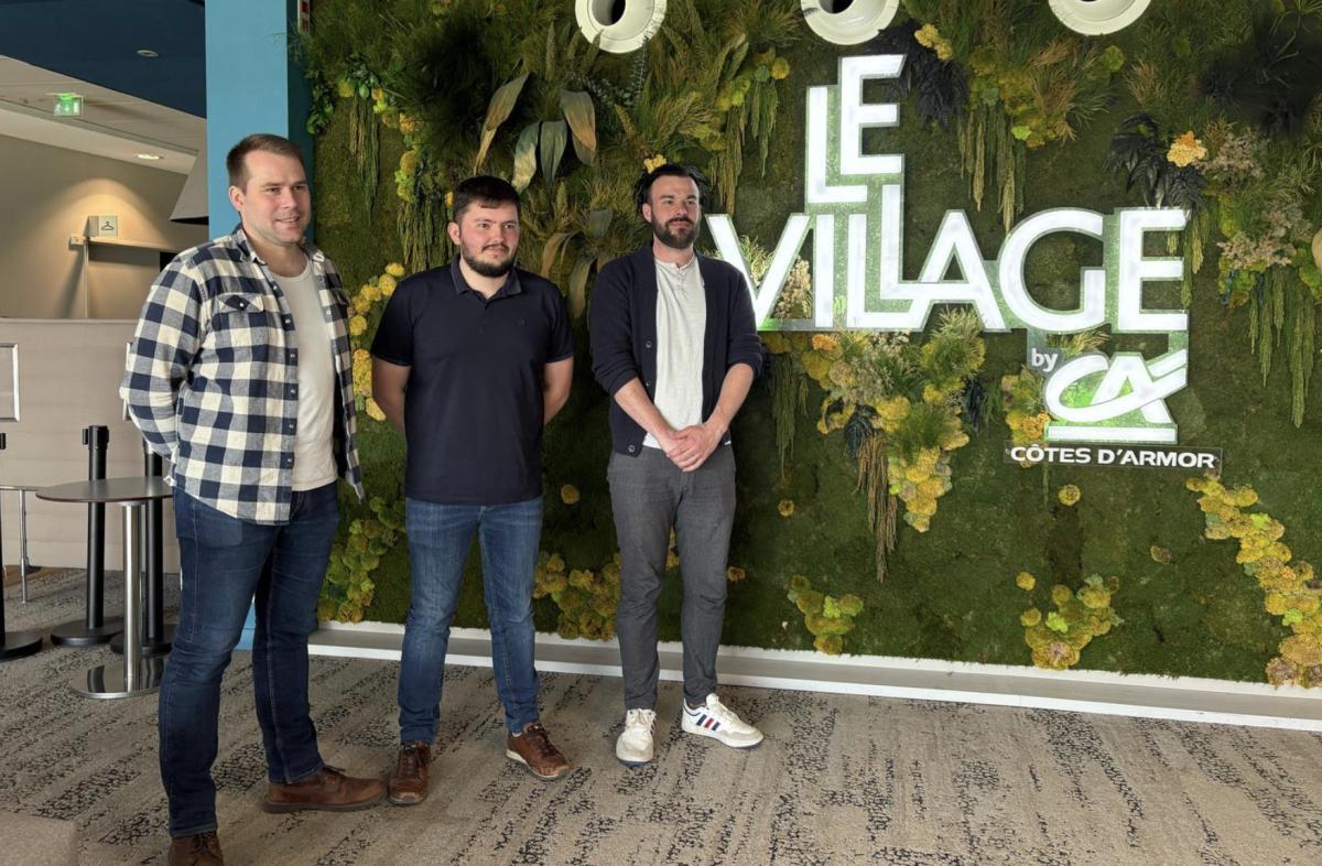 de gauche à droite : Guénolé RAYMOND (Aquaculture Solutions), Arthur LE GREL (Kaozeal) et Renaud CALDINI (Seazn)