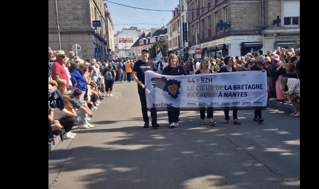 photo Kenleur FB . Voir le clip : https://www.facebook.com/reel/1189491506316736